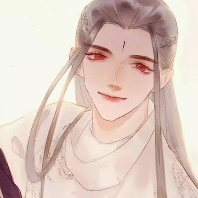老人手握尖锐物疑似故意戳路人